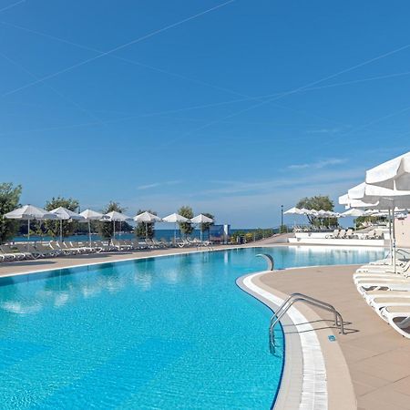 Maistra Select Island Hotel Istra Rovigno Esterno foto